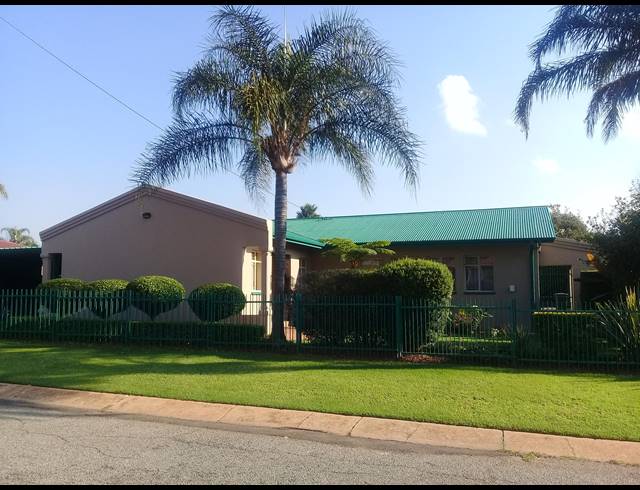 3 BEDROOM HOUSE FOR SALE IN PRETORIA WEST